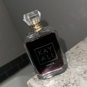 Vanilla 28 Perfume - Luxurious Fragrance